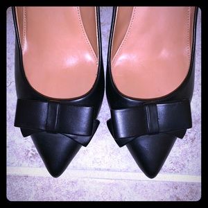 J. Crew black bow pumps size 10